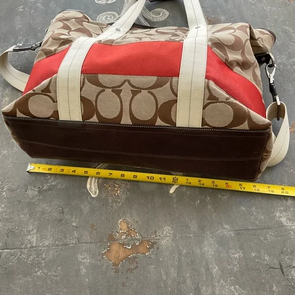 Large weekender Coach bag in EUC - Picture 3 of 8